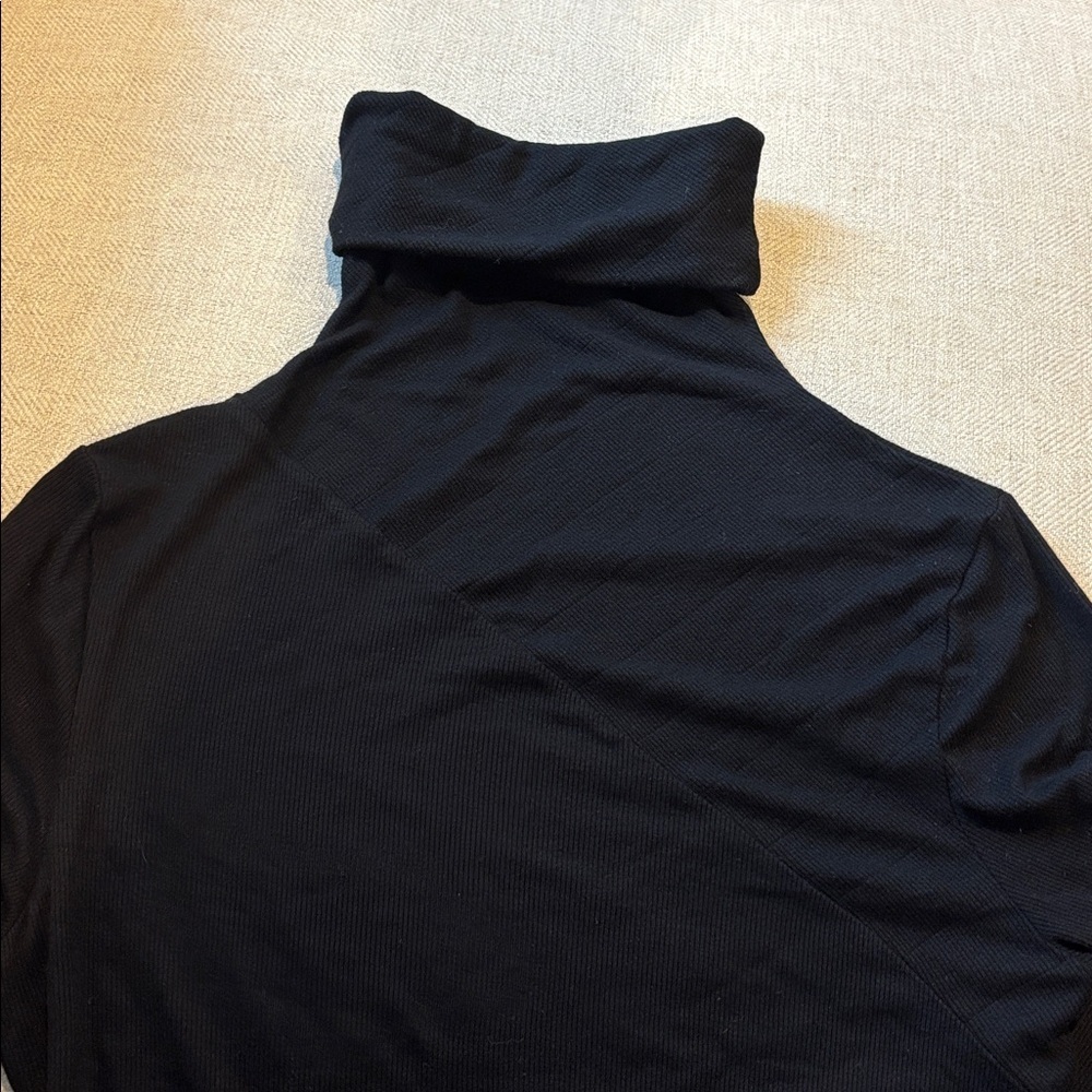 AG Adriano Goldschmied Black Turtleneck size small